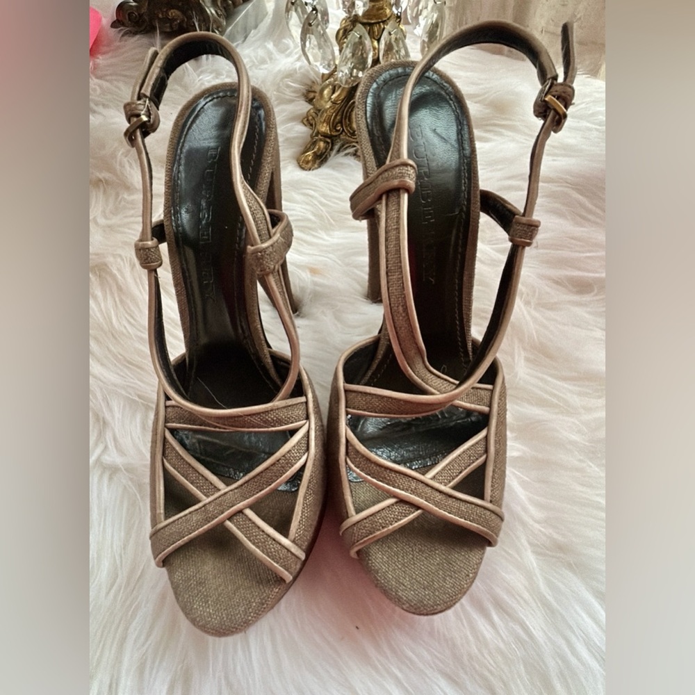 Burberry Linen Platform Heels Size 36